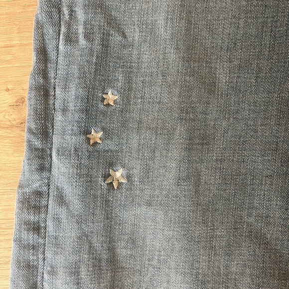 Levi size 8 light blue boot cut embroidered jeans - Picture 2 of 8